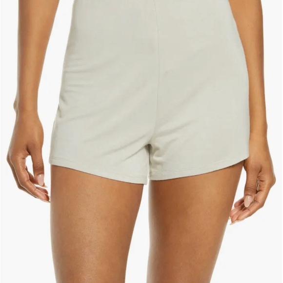 Skims Soft Lounge Sleep Shorts - Picture 3 of 4